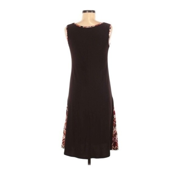 R&M Richards Sleeveless Scoop neck Dress - Picture 2 of 5